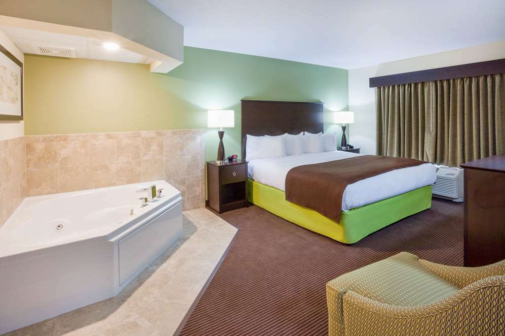 Americinn By Wyndham Hartford Wi Szoba fotó